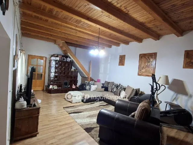 Eladó ház Székesfehérvár 186 nm