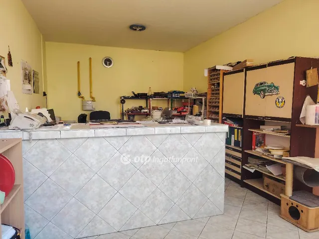 Eladó ház Nagyvenyim 406 nm