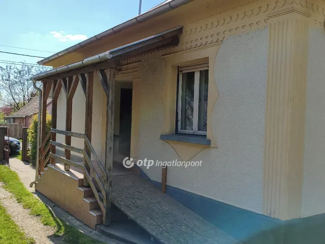 Eladó ház Perkáta 81 nm