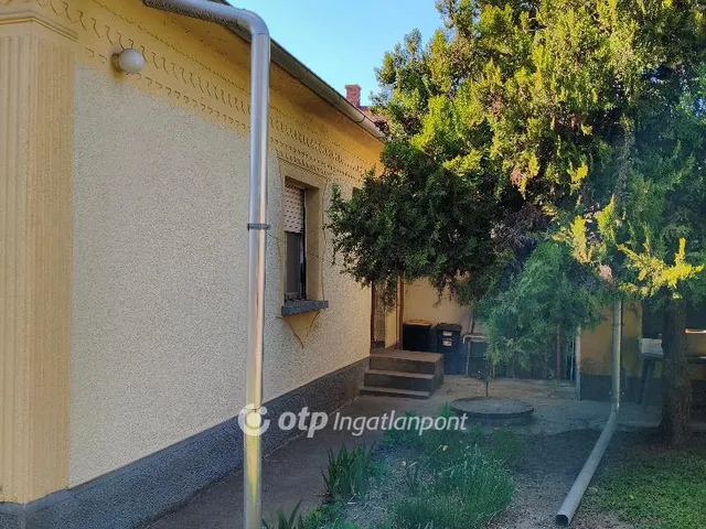 Eladó ház Perkáta 81 nm