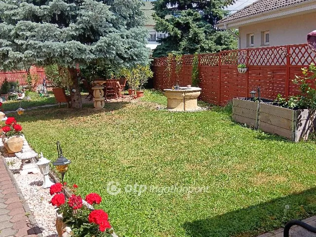 Eladó ház Székesfehérvár 180 nm