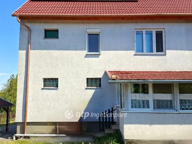 Eladó ház Székesfehérvár 187 nm