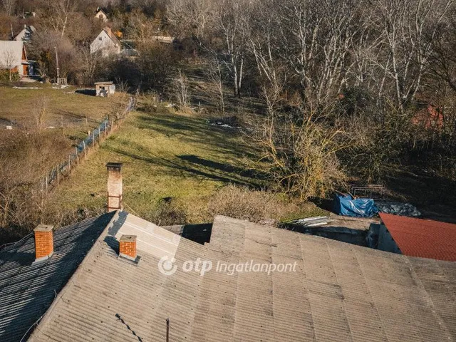 Eladó telek Székesfehérvár 9700 nm