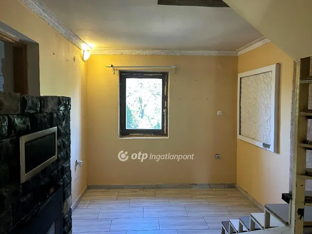 Eladó nyaraló Biatorbágy 63 nm
