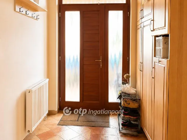Kiadó ház Székesfehérvár 125 nm