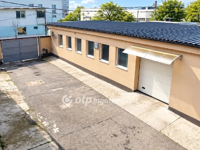 Eladó kereskedelmi és ipari ingatlan Budapest X. kerület 1074 nm