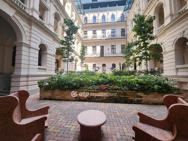 Eladó lakás Budapest VI. kerület 115 nm