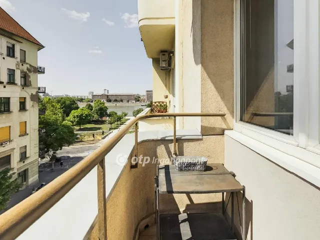 Eladó lakás Budapest IX. kerület, Nehru Part-Bakáts utca 79 nm