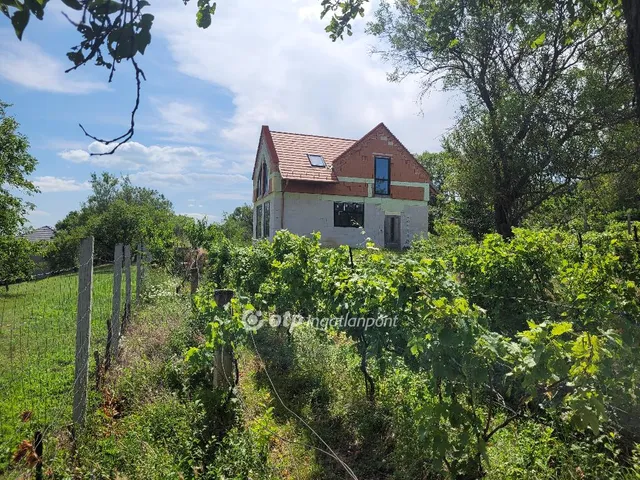 Eladó ház Balatonalmádi, Újhegy 137 nm