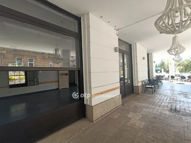 Kiadó kereskedelmi és ipari ingatlan Budapest II. kerület 598 nm