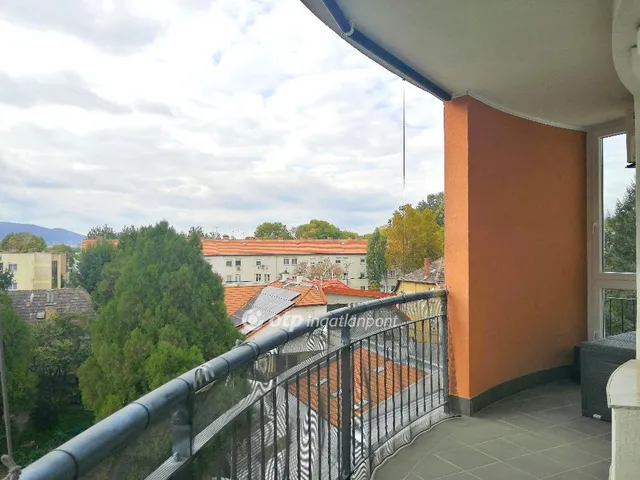 Eladó lakás Budapest XIII. kerület, Angyalföld 90 nm