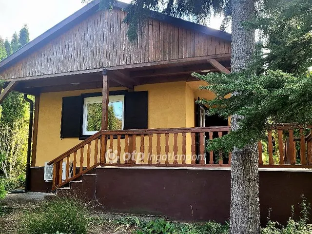 Eladó üdülő és hétvégi ház Balatonkenese 58 nm