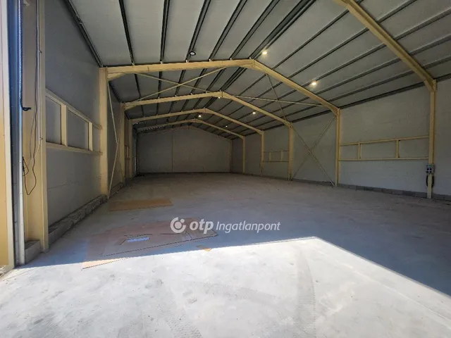 Eladó kereskedelmi és ipari ingatlan Piliscsaba 525 nm