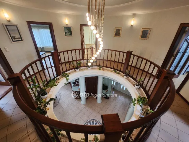 Eladó ház Budapest XVIII. kerület 328 nm