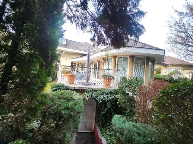 Eladó ház Budapest XVIII. kerület, Ganzkertváros 328 nm