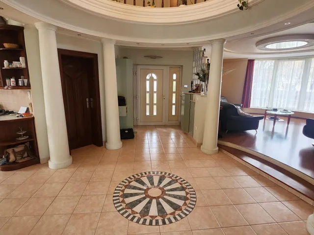 Eladó ház Budapest XVIII. kerület, Ganzkertváros 328 nm