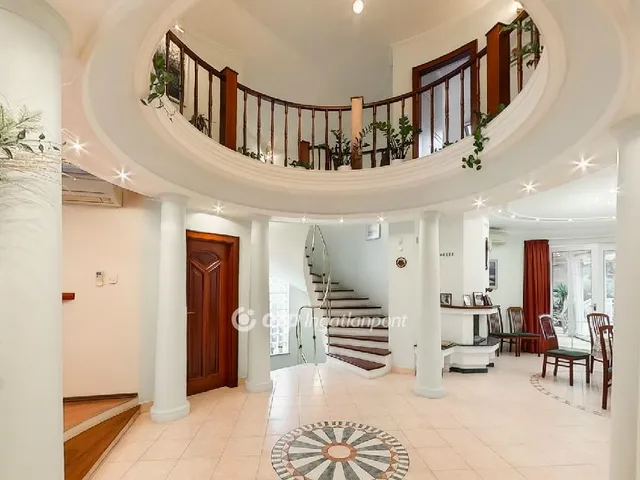 Eladó ház Budapest XVIII. kerület, Ganzkertváros 328 nm