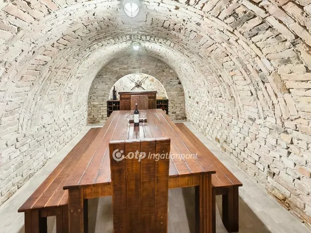 Eladó ház Budapest XVIII. kerület, Ganzkertváros 328 nm