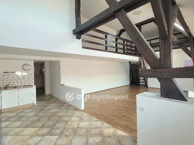 Eladó lakás Budapest XIII. kerület, Lőportárdűlő 111 nm