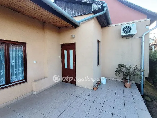 Eladó ház Fót, Kisalag 90 nm