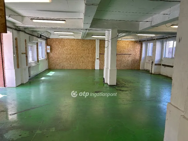 Kiadó kereskedelmi és ipari ingatlan Budapest XX. kerület 260 nm