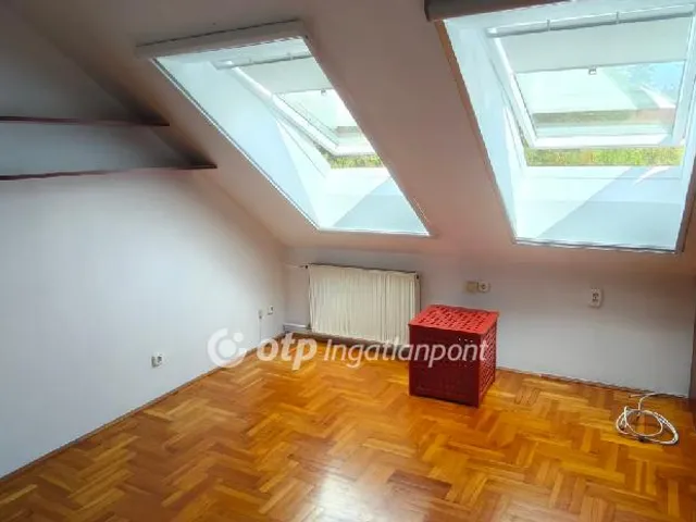 Kiadó lakás Budapest XI. kerület, Sashegy 22 nm