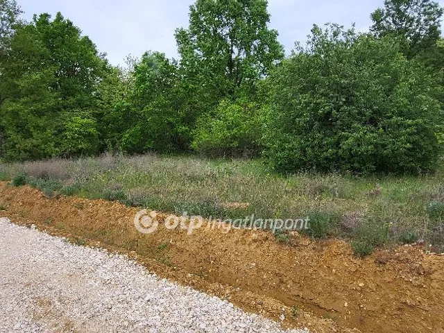 Eladó telek Piliscsaba 1080 nm