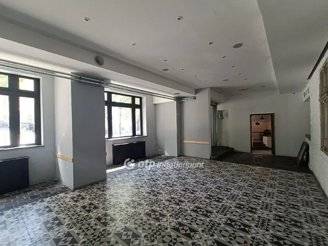 Eladó kereskedelmi és ipari ingatlan Budapest II. kerület 933 nm