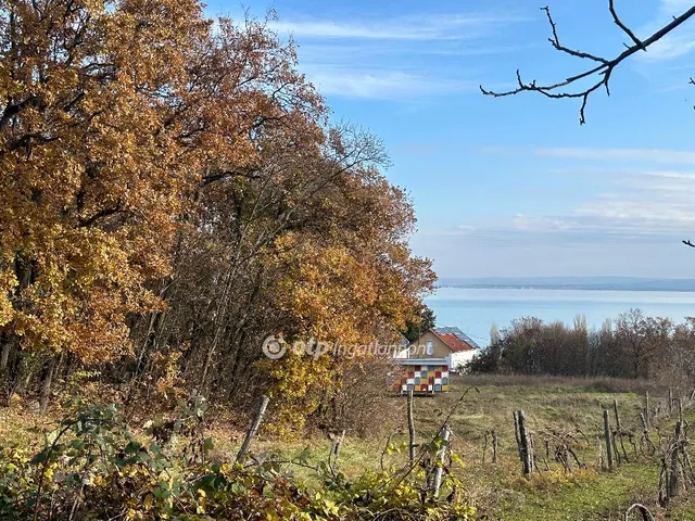 Eladó telek Balatonszepezd 1711 nm