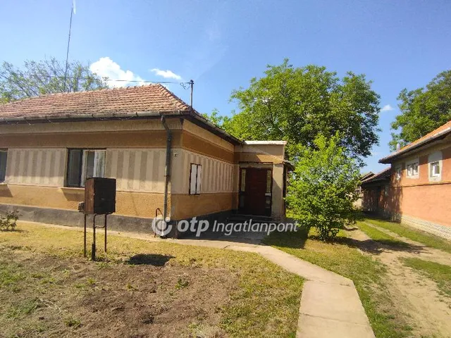 Eladó ház Gádoros 70 nm