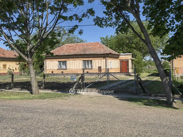 Eladó ház Gádoros 70 nm