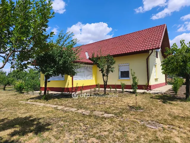 Eladó mezőgazdasági ingatlan Székkutas 80 nm