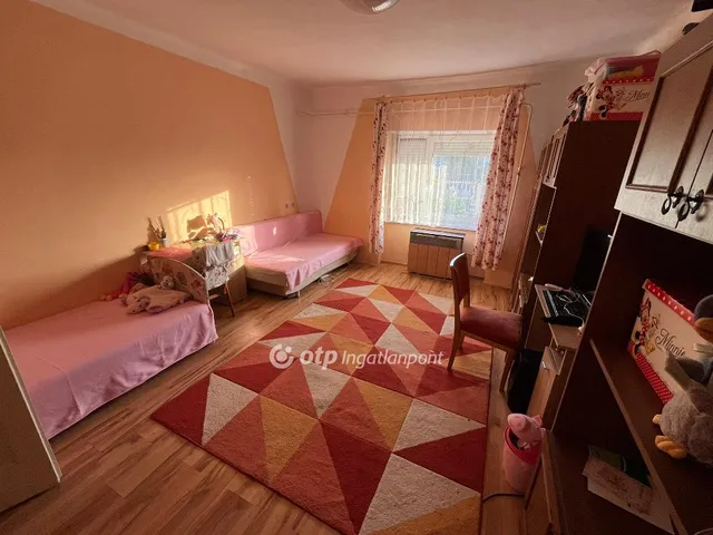 Eladó ház Eperjes, Falu széle 77 nm