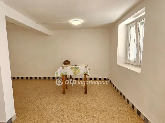 Eladó ház Szentes, Kisér 34 nm