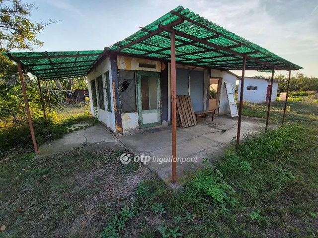 Eladó telek Szentes, Nagyhegy 2329 nm