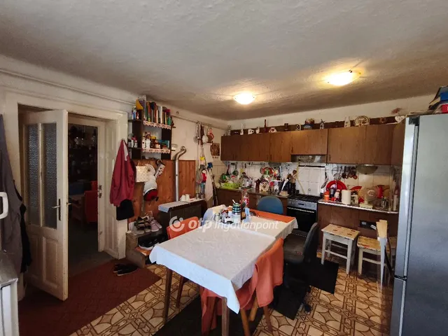 Eladó ház Szentes, Felsőpárt 146 nm