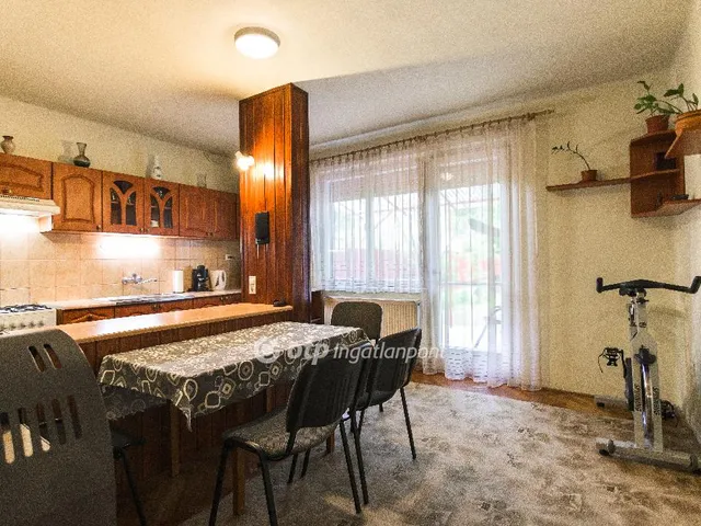 Eladó lakás Kunszentmárton 93 nm