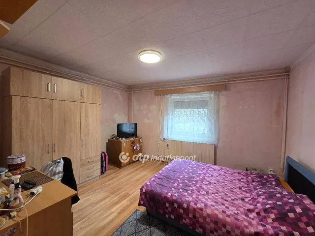 Eladó ház Szentes, Kisér 89 nm