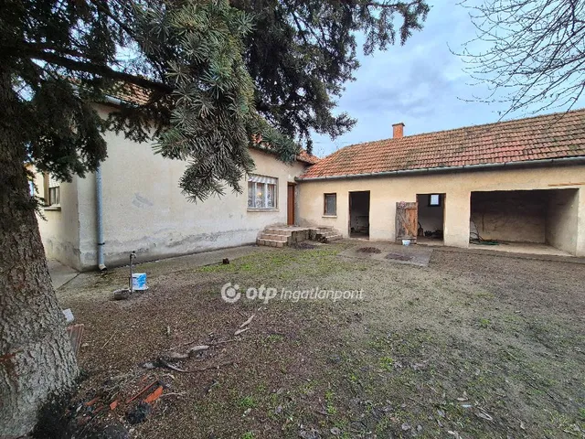 Eladó ház Kiskunmajsa 87 nm