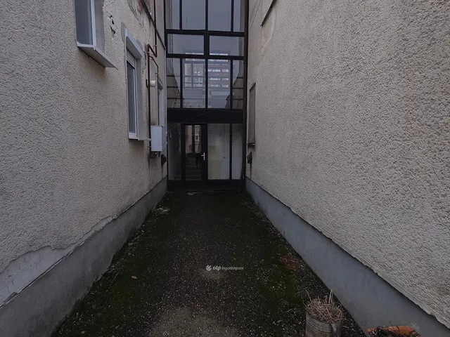 Eladó lakás Szentes, Kertváros 75 nm