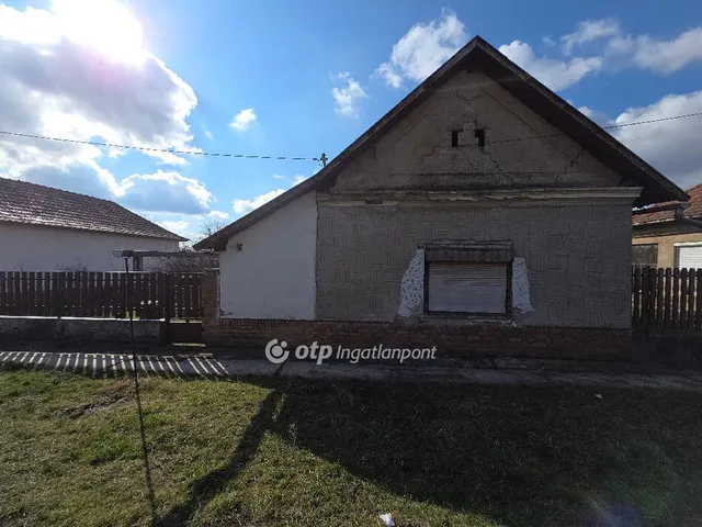 Eladó telek Orosháza 1424 nm