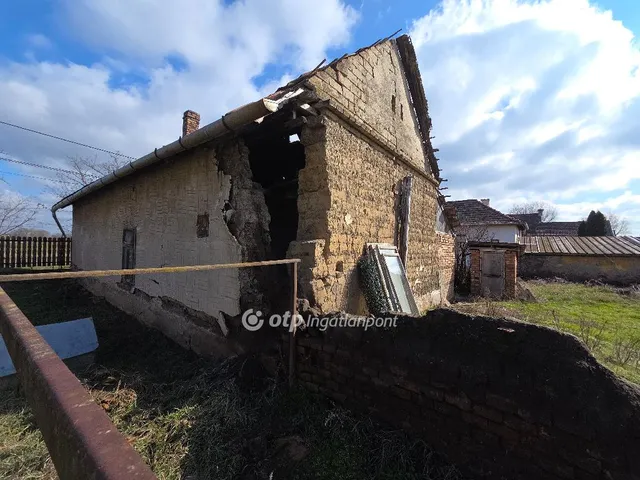 Eladó telek Orosháza 1424 nm
