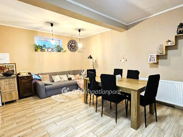 Eladó ház Szentes, Felsőpárt 104 nm