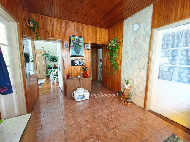 Eladó ház Kiszombor 195 nm