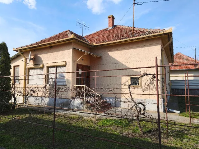 Eladó ház Szegvár 103 nm
