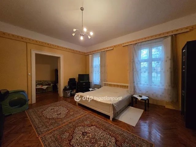 Eladó lakás Mezőhegyes 160 nm