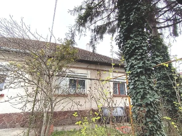 Eladó ház Szentes, Kisér 82 nm