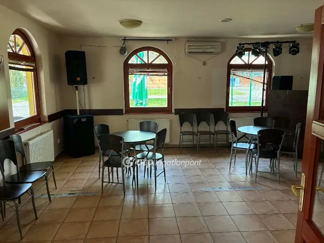 Eladó kereskedelmi és ipari ingatlan Mezőkovácsháza 151 nm