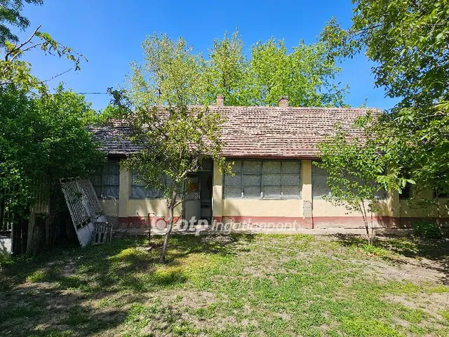 Eladó ház Szentes, Felsőpárt 96 nm