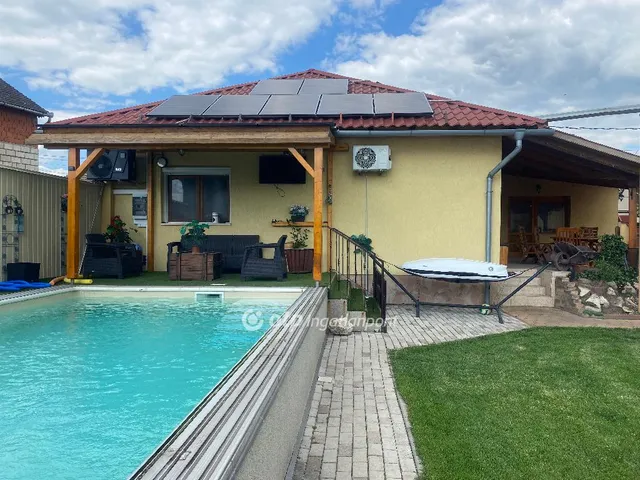 Eladó ház Hódmezővásárhely 140 nm